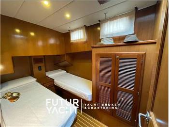 RIVIERA YACHTS ALASKA 42