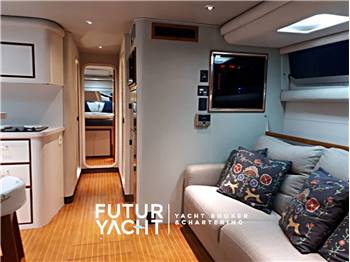 CRUISER 4280 EXPRESS  BRIDGE