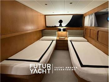 CANTIERI NAVALI LAVAGNA ADMIRAL 28