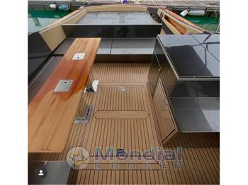 Magnum Marine 38 (REFIT 2025 by THUNDERBOAT ITALIA)
