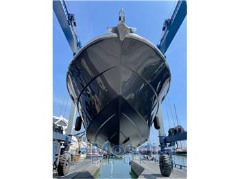 Magnum Marine 38 (REFIT 2025 by THUNDERBOAT ITALIA)