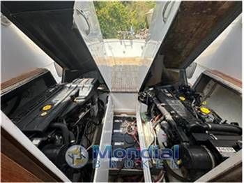 Bertram Express 31 Cruiser (PROJECT BY THUNDERBOAT ITALIA)