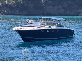 Tornado 38 Flush Deck