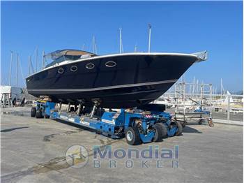 Tornado 38 Flush Deck