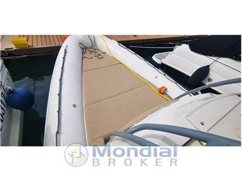 Joker Boat Clubman 28'