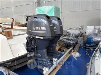 Boston Whaler Outrage 21 (REFIT COMPLETO)