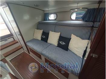 Magnum Marine 38