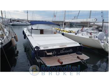 Magnum Marine 38