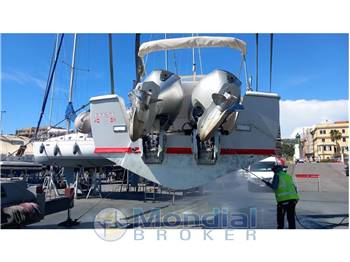 Bertram Yacht 25 Express Cruiser (REFIT COMPLETO)