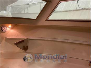 Bertram Yacht 25 Express Cruiser (REFIT COMPLETO)
