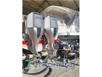 Bertram Yacht 25 Express Cruiser (REFIT COMPLETO)