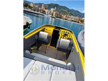 Performance Marine 807