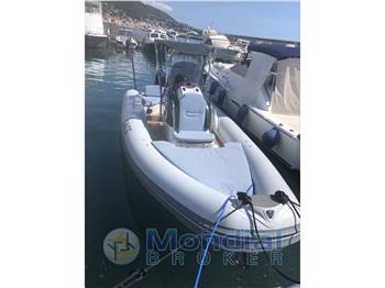 SACS Strider 800