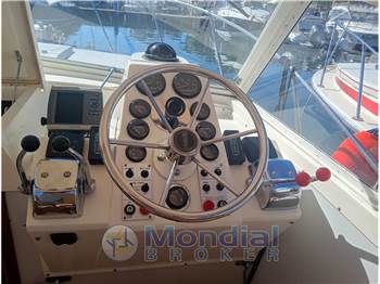 Bertram Moppie 28 (Refittato)