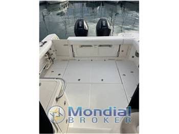 Boston Whaler 305 Conquest