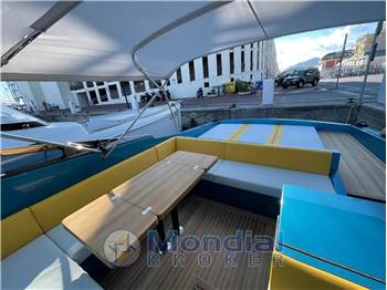 Magnum Marine 38 (REFIT 2024 by THUNDERBOAT ITALIA)