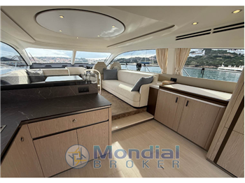 AZIMUT YACHTS 53 FLYBRIDGE