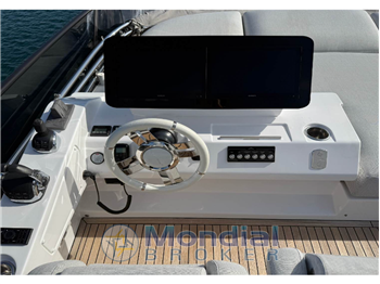 AZIMUT YACHTS 53 FLYBRIDGE