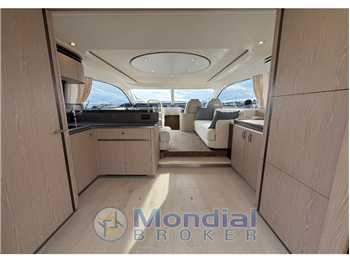 AZIMUT YACHTS 53 FLYBRIDGE
