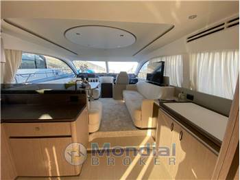 AZIMUT 53 FLY