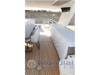 ABSOLUTE YACHTS NAVETTA 70