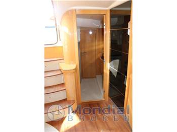 ABSOLUTE YACHTS 47 HARD TOP