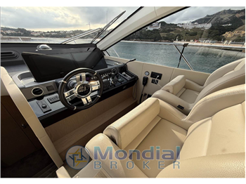 AZIMUT YACHTS 53 FLYBRIDGE