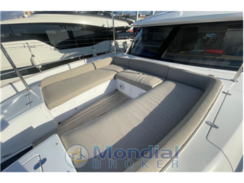 AZIMUT YACHTS MAGELLANO 66