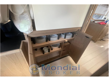 AZIMUT YACHTS MAGELLANO 66