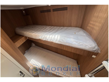 AZIMUT YACHTS SEADECK 7
