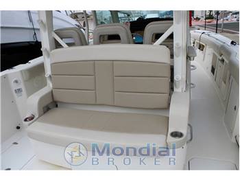BOSTON WHALER USA 380 OUTRAGE ANNIVERSARY