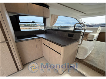 AZIMUT YACHTS 53 FLYBRIDGE