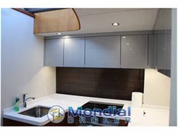 SUNSEEKER GB 57 PREDATOR