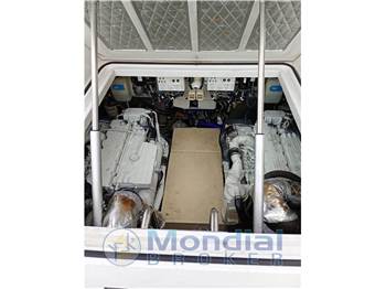 OPEN BOAT ITALIA BLUEGAME 40 FLY