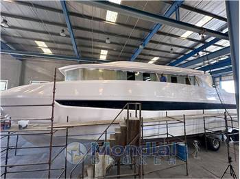 XCEL YACHTS 70 POWERCAT
