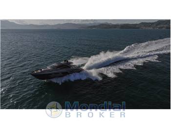 Pershing 7X - Gruppo Ferretti 7X