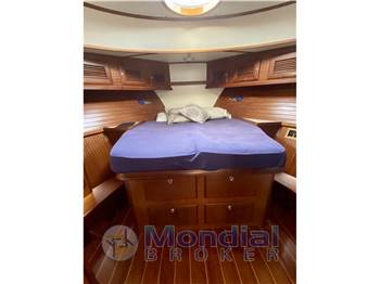 Rose Island 49