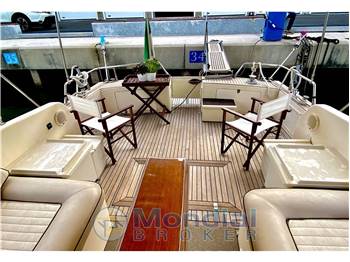 Rose Island 49