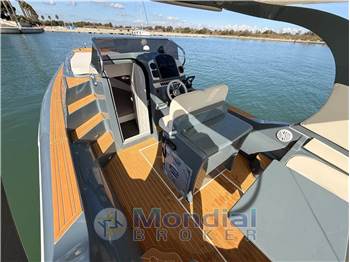 Revenger 28,70 Zeus Cabin