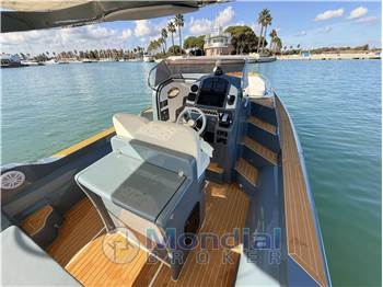 Revenger 28,70 Zeus Cabin