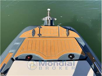 Revenger 28,70 Zeus Cabin