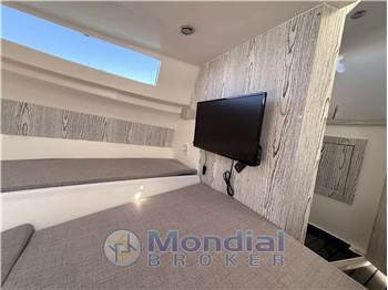 Revenger 28,70 Zeus Cabin