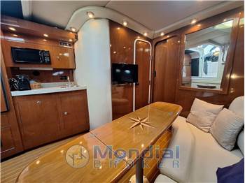 Regal Marine COMMODORE 3560