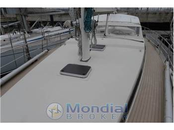 Amel Super Maramu 2000 Red Line