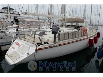 Amel Super Maramu 2000 Red Line