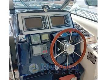 Tiara Yachts 4300 Sovran