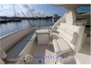 Tiara Yachts 4300 Sovran