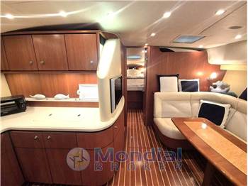 Tiara Yachts 4300 Sovran
