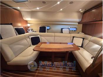 Tiara Yachts 4300 Sovran