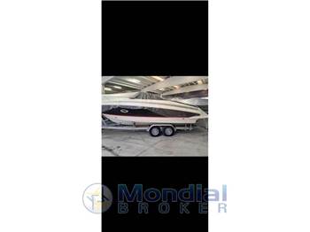 Bayliner 742R Cuddy cabin